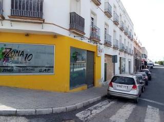 Local commercial  C/ juan ramón jiménez. Solvia inmobiliaria  locales sanlúcar la mayor