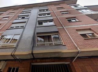 Piso  C/ jovellanos. Solvia inmobiliaria  piso las vegas