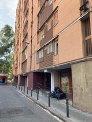 Piso  C/ mogent. Solvia inmobiliaria  piso barcelona