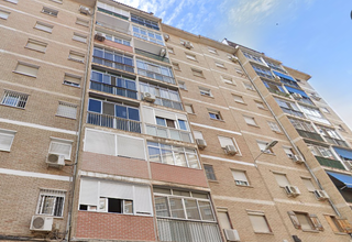 Piso  Plaza larita. Solvia inmobiliaria  piso málaga