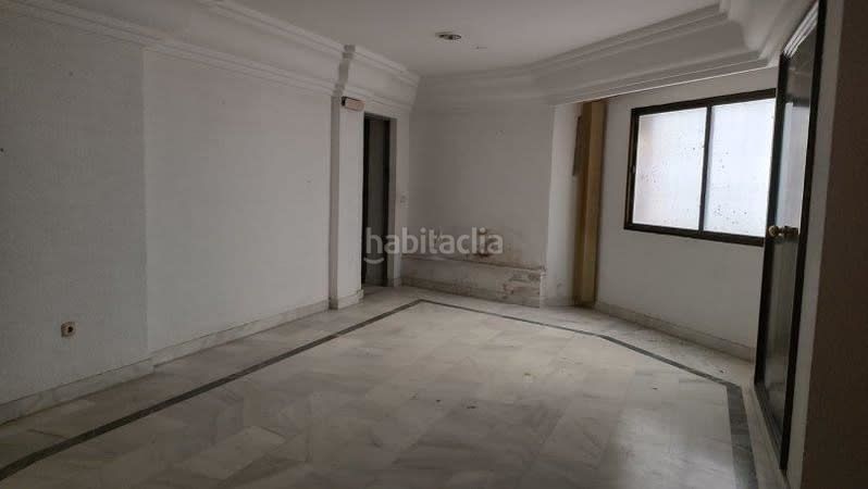 Foto eda5ace7-be01-4060-ab09-c6a6f0112b9f. Local comercial a Loja