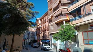 Location Local commercial  C/ duque de valencia. Solvia inmobiliaria  locales loja