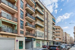 Pis  C/ juan sebastián el cano. Solvia inmobiliaria  piso albacete