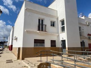 Appartement  C/ madroño - ur palmito. Solvia inmobiliaria  piso montellano