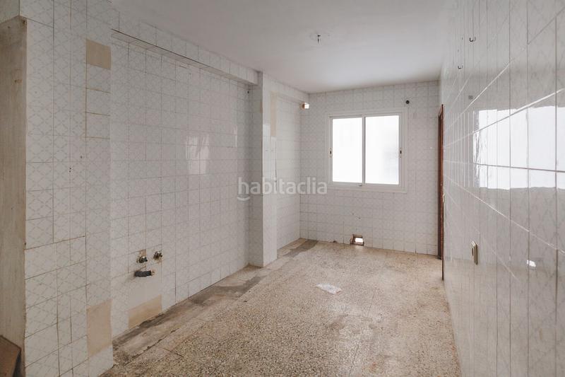 Foto 0a28c196-648f-407f-94a2-6e7705912cce. Flat in La Chanca - Pescadería Almería