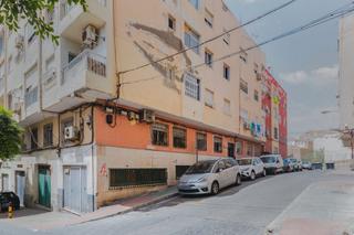 Pis  C/ ruano. Solvia inmobiliaria  piso almería