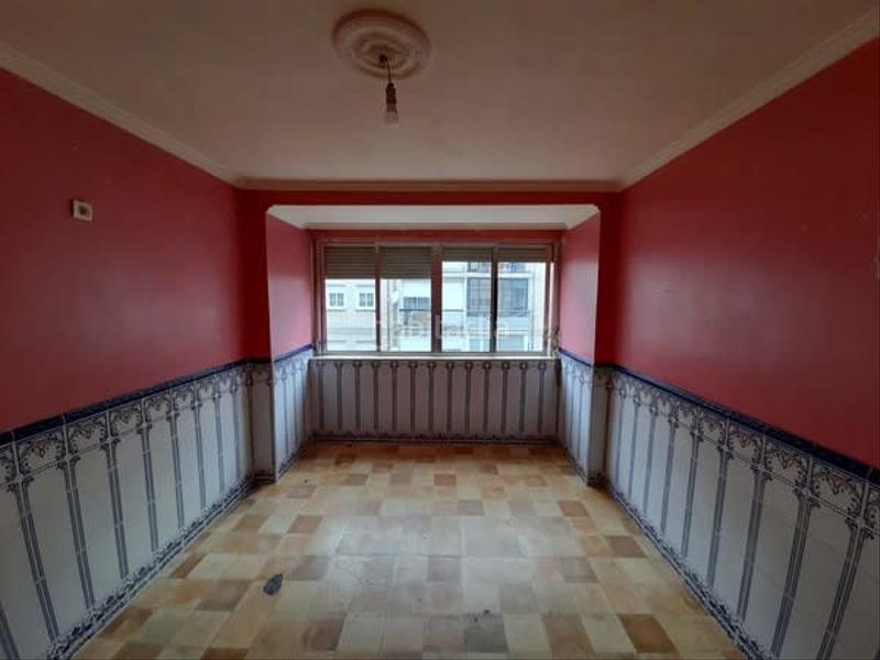 Foto 0dfd955b-c87d-44f0-830a-22e203057279. Pis a Villayuventus-Renfe Parla