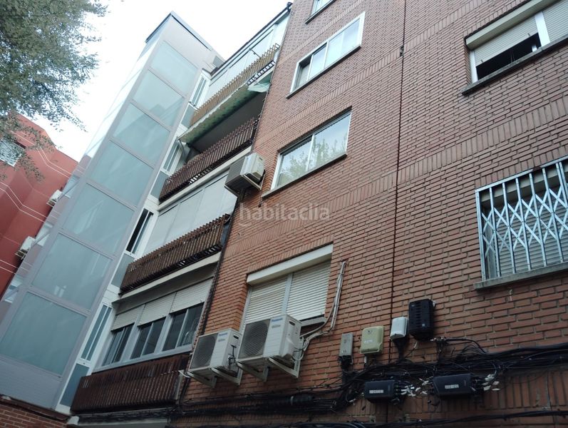 Foto c9dfe8f0-3aaf-4285-aed3-8fe8407d0794. Pis a Descubridores-Escritores Leganés