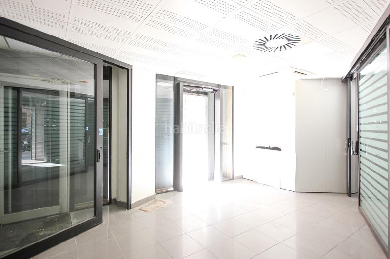 Foto 1c996282-4126-4ce9-9d2b-2dce2c067572. Local commercial dans Riu Sud Santa Coloma de Gramenet