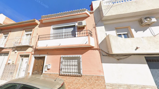 Chalet  C/ sevilla. Solvia inmobiliaria  casa jódar