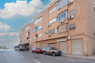 Appartement  C/ sierra espuña - san anton -. Solvia inmobiliaria  piso cartagena