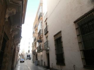 Business premise in C/ Montanes