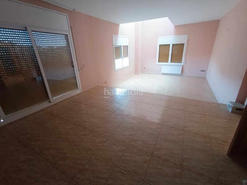 Foto 88d70217-5c79-45fb-ba99-bd7617459859. Chalet solvia inmobiliaria chalet independiente en Castellar del Vallès