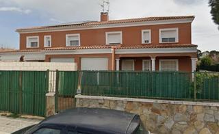 Doppelhaus  C/ taramona. Solvia inmobiliaria  chalet adosado barcience