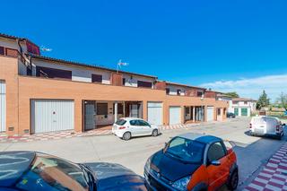 Affitto Casa bifamiliare  C/ ribera. Solvia inmobiliaria  chalet adosado cadreita