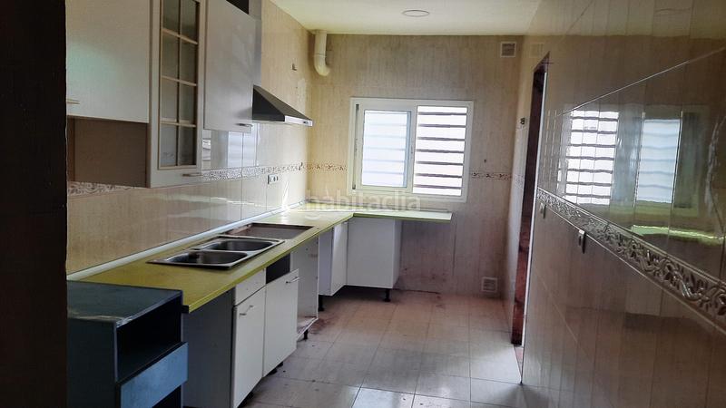 Foto 04b00a7c-b7b6-44cb-be83-53f0d004a714. Piso solvia inmobiliaria piso en El Palo Málaga