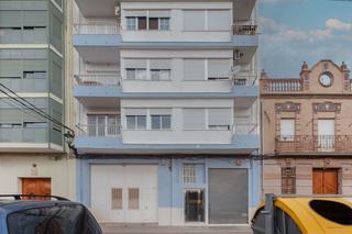 Pis  C/ vicente puchol. Solvia inmobiliaria  piso valencia