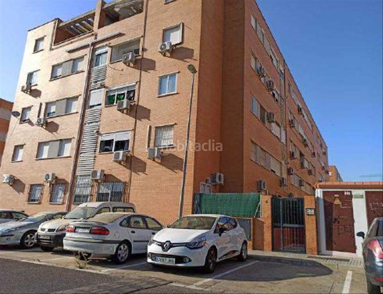 Foto 5a68e28e-e066-4db1-9a93-6beb3f46d57c. Aparcament cotxe a San Jose de la Rinconada