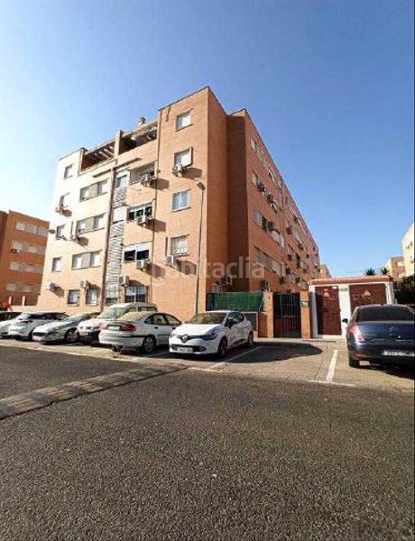 Foto a247f4b4-0ebe-4121-9217-39d5b11f6774. Aparcament cotxe a San Jose de la Rinconada