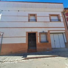 Chalet  C/ amistad de la paz. Solvia inmobiliaria  casa solana la