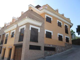 Piso  C/ huenes. Solvia inmobiliaria  piso monachil