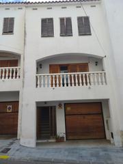 Casa pareada en C/ Igualada