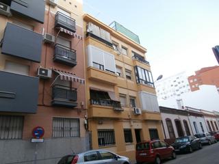 Pis  C/ maestro salvador lópez. Solvia inmobiliaria  piso huelva