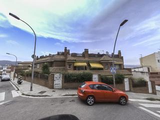 Parking coche en C/ Dr. Coll