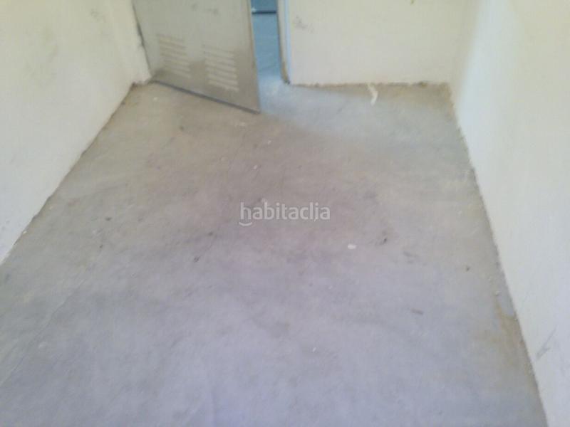 Foto fffccf1b-312e-46f1-a254-c4c2080c8c90. Aparcament cotxe a El Quiñón Seseña