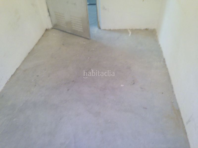 Foto 9d4a716a-62b0-49be-a518-5d88bd1df533. Aparcament cotxe a El Quiñón Seseña