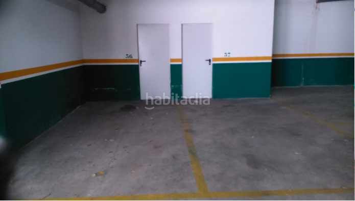 Foto 9b455adf-30a4-43b0-89df-b6064dc829a5. Aparcament cotxe a Olot
