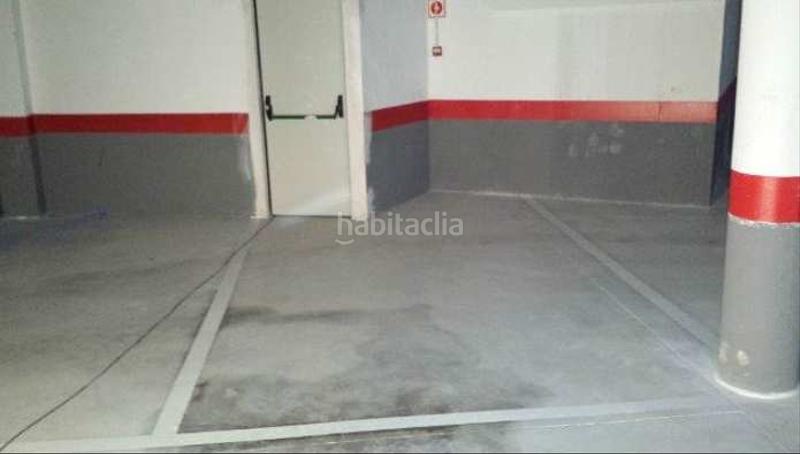 Foto d7db2d67-5256-42f2-8d5a-76b6edf7a2e1. Autoparkplatz in Platja de Vila Joiosa Vila Joiosa (la)