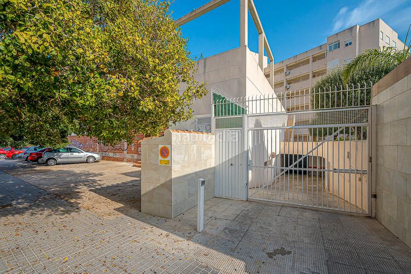 Foto 52e19a23-acdc-4bce-af7b-17aa391df93e. Autoparkplatz in Platja de Vila Joiosa Vila Joiosa (la)