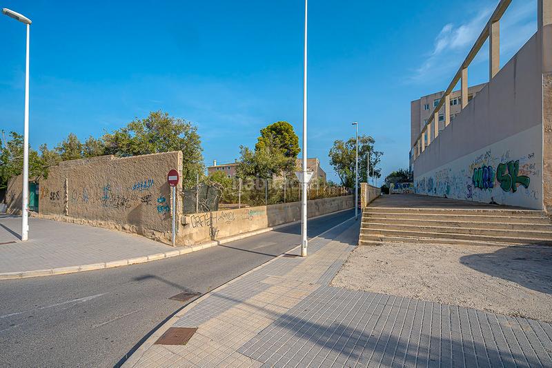 Foto c9f404d2-d0be-4905-9899-b7baf5078e05. Autoparkplatz in Platja de Vila Joiosa Vila Joiosa (la)