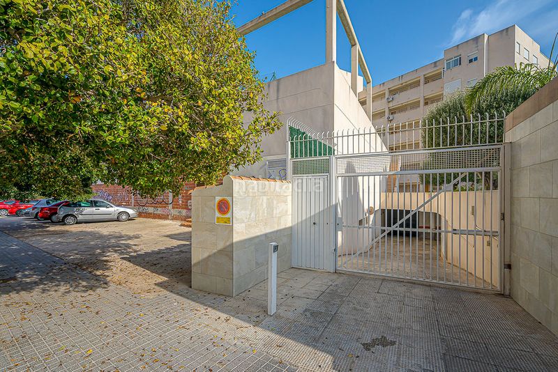 Foto 7f5d1f0d-f0c0-481f-8d8b-fc7b479c64f7. Aparcament cotxe a Platja de Vila Joiosa Vila Joiosa (la)