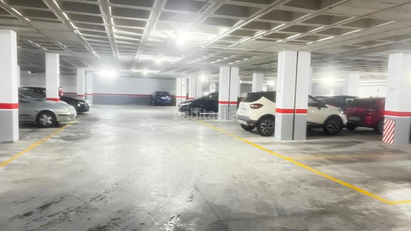 Foto 6722beda-6a20-44a8-acf9-5eb968cb7e14. Parking voiture dans El Palmar Murcia