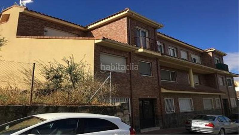 Foto c6f16bd6-79b5-46b3-949c-0aeea319792c. Car parking in Pedrezuela