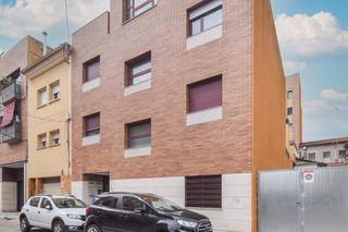 Aparcament cotxe  Av jaume i. Solvia inmobiliaria  garaje moto mollet del vallès