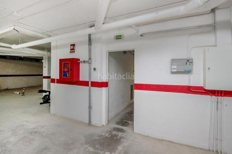 Foto 22766a0a-8ad8-4479-aa8f-f58430186fb7. Parking voiture dans Balsareny