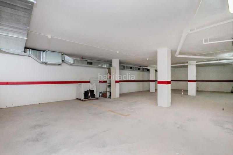 Foto ffc69476-1b00-448c-8681-0109ed0ea795. Parking voiture dans Balsareny