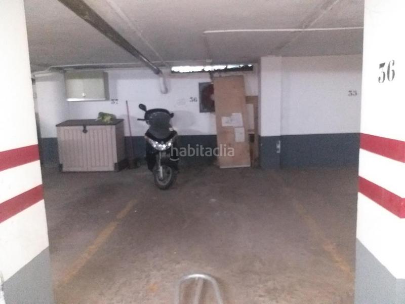 Foto f7714f18-74d4-4d21-ae94-732367cd2ef1. Parking voiture dans Jaizubia - Urdanibia - Puiana Irun