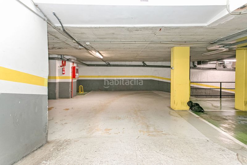 Foto 49c13ce0-fced-46a6-b701-7b082fa69c46. Aparcament cotxe a Putget - Farró Barcelona