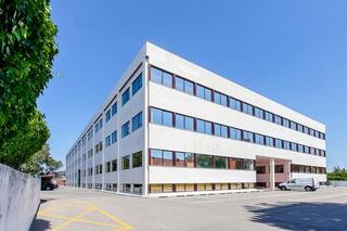 Aparcament cotxe  C/ rosa de lima. Solvia inmobiliaria  garaje rozas de madrid las