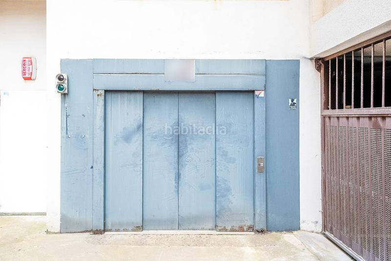 Foto 297d7878-f691-40a7-831b-ae8f5719589f. Parking voiture dans Sopela