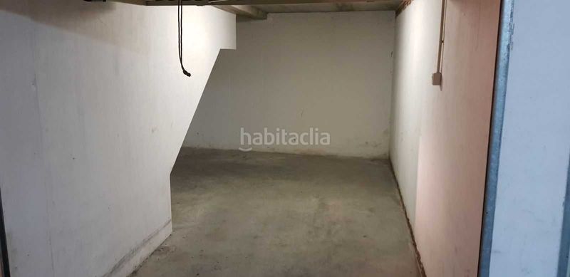 Foto 099da3b3-6228-458c-a8d4-e1885b1f807f. Aparcament cotxe a Aller