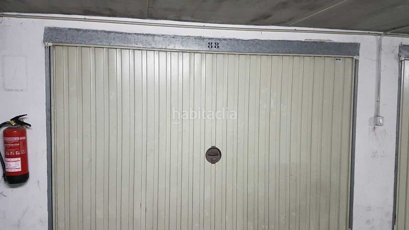 Foto 09e3c32d-728a-4b75-acc5-8936b608760e. Aparcament cotxe a Aller