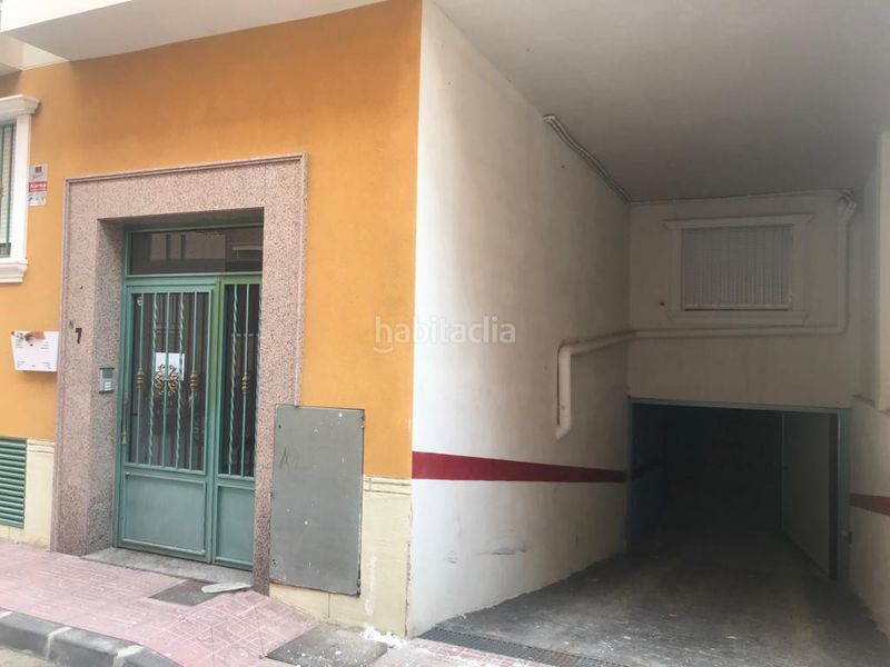 Foto 158e3e44-7f10-40c0-b8fe-f3f402c82e36. Aparcament cotxe a Ceutí