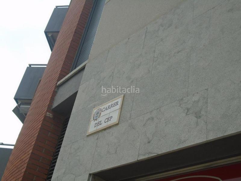 Foto 3ed28b08-af89-4c50-923f-6006d9e12e25. Parking voiture dans Centre Vendrell (El)