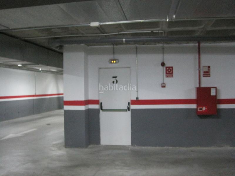 Foto df52ec53-b60d-4ba9-a2d0-a151bfd05e62. Car parking in El Quiñón Seseña