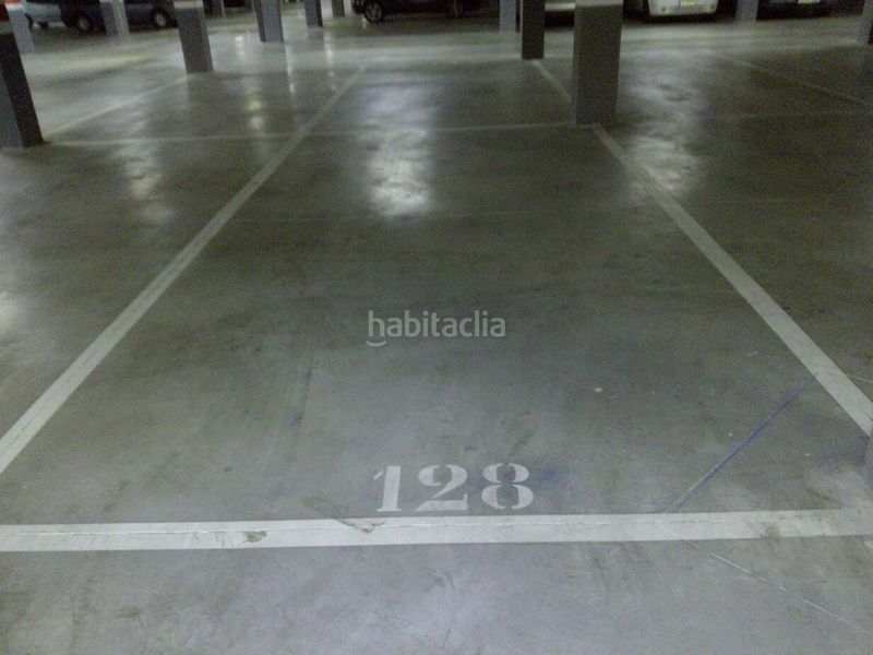 Foto 034a2179-d6ac-41b9-98a9-5a7930565122. Aparcament cotxe a El Quiñón Seseña